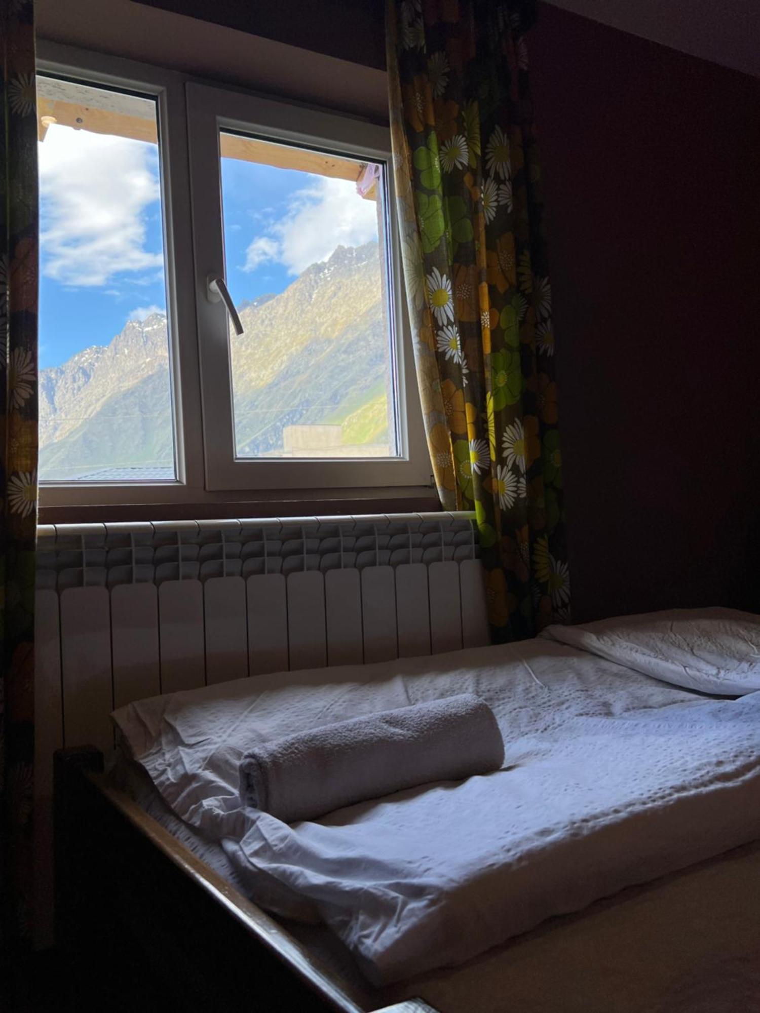 Guest House 15 Kazbegi Bagian luar foto