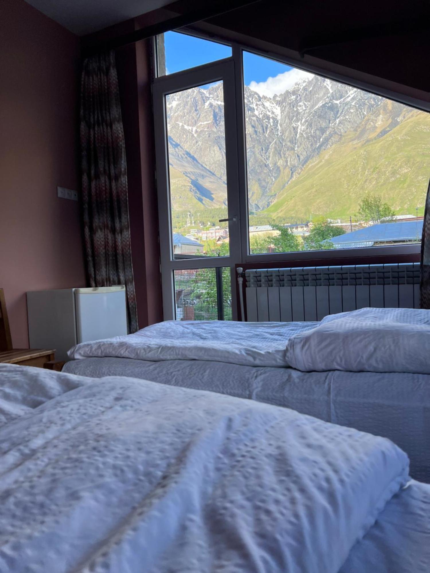 Guest House 15 Kazbegi Bagian luar foto